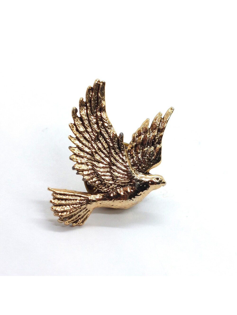 Vintage Flying Eagle Pin 3D Brass Tone Soaring Bird Patriotic Wildlife Lapel